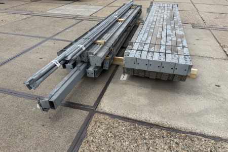 7.30 x 28.00m (204m²)